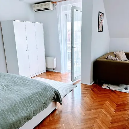 Beautiful Studio In City Centre - Star Apartment Osijek Exterior foto